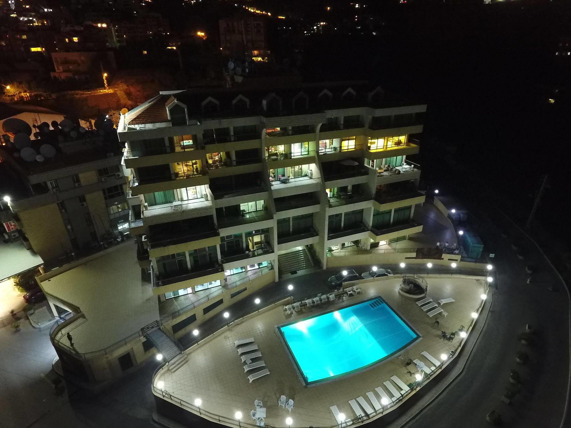 Adma Blue Screen Jounieh Eksteriør bilde