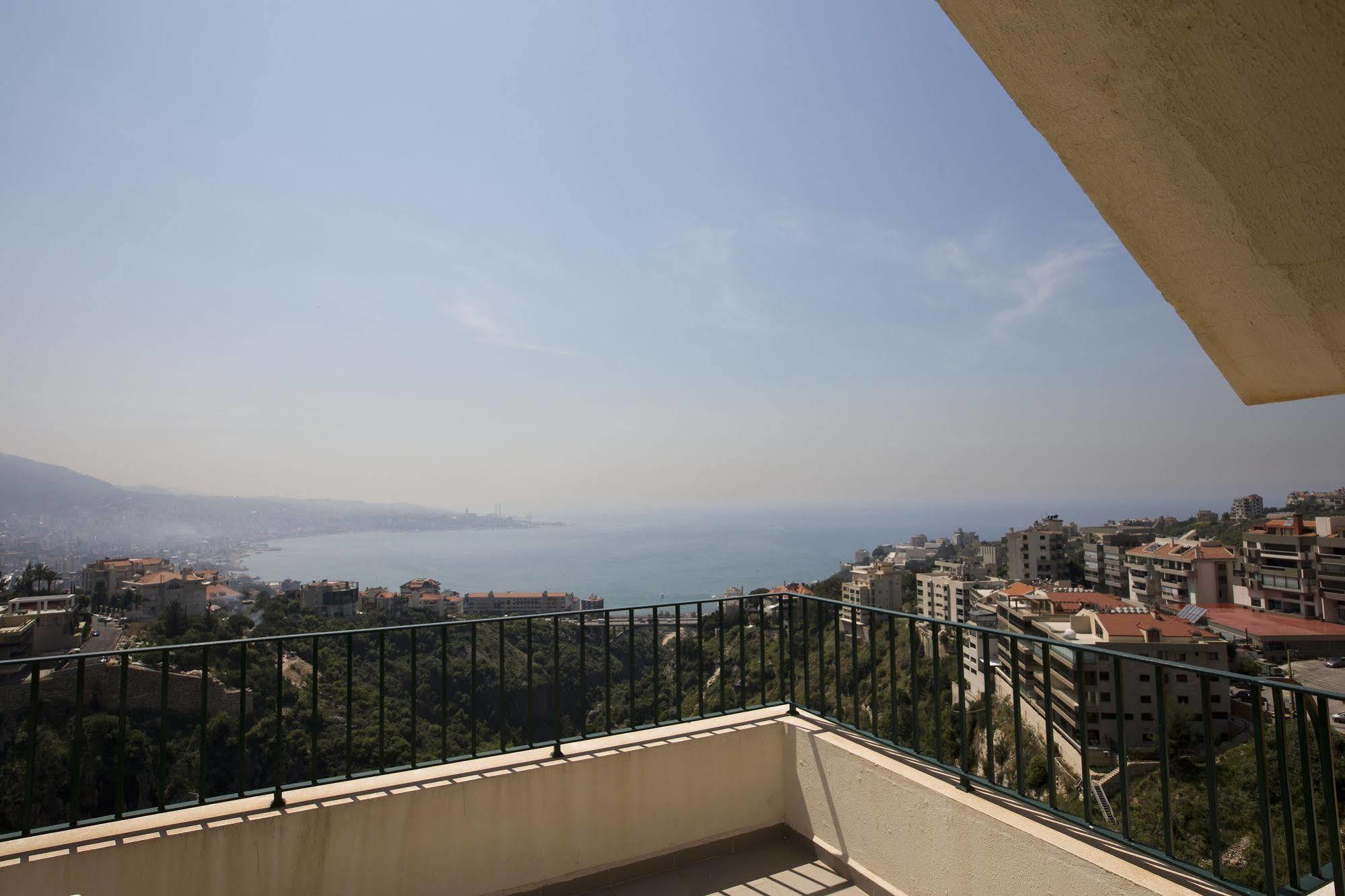 Adma Blue Screen Jounieh Eksteriør bilde